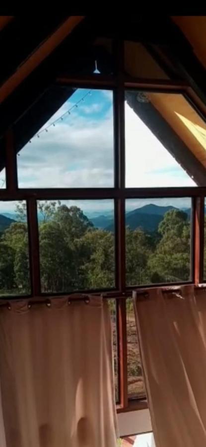 Villa Chale Com Vidros E Hidromassagem São Bento do Sapucaí Esterno foto