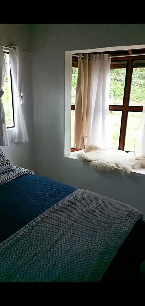 Villa Chale Com Vidros E Hidromassagem São Bento do Sapucaí Esterno foto