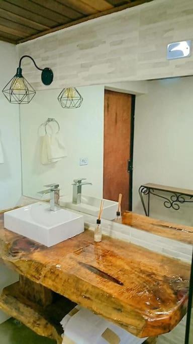 Villa Chale Com Vidros E Hidromassagem São Bento do Sapucaí Esterno foto